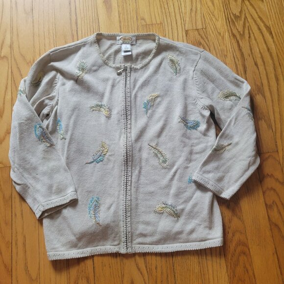 Hand-Embroidered Womens Cardigan With Feather Design & Full Zip Beige Cotton - Picture 6 of 8